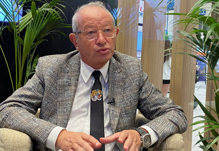 Naguib Sawiris Garners Attention for Tweeting a Remedy to the Public Sector's Losses.