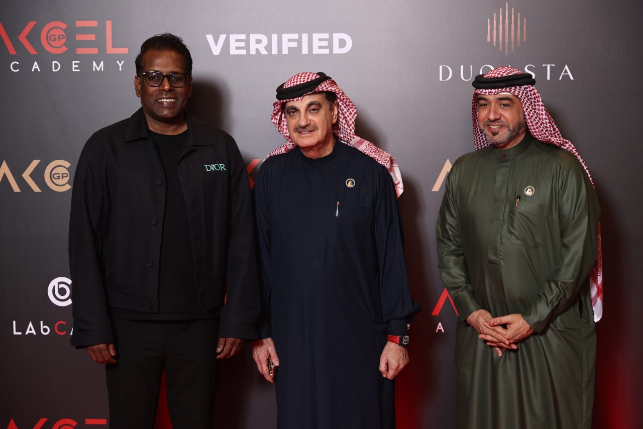 Revving Up UAE Motorsport: AKCEL GP Makes Global Debut with Trailblazing Emirati Stars Amna and Hamda Al Qubaisi